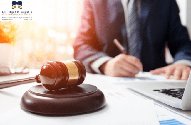 أحكام الاتفاقات الخاصة مع محامي قضايا تجارية